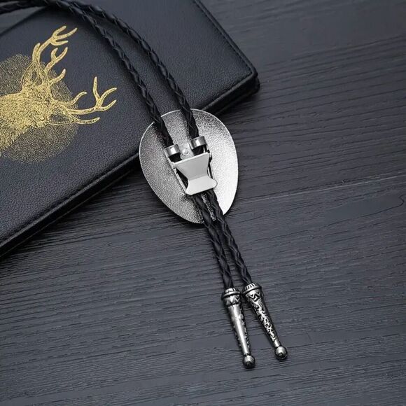 New Vintage Style Bolo Tie Men’s Western Leaf Design Rustic Fashion Accessory - Picture 3 of 5